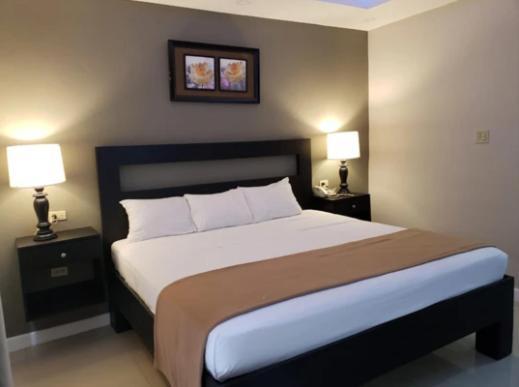Christar Villas Hotel 킹스톤 외부 사진