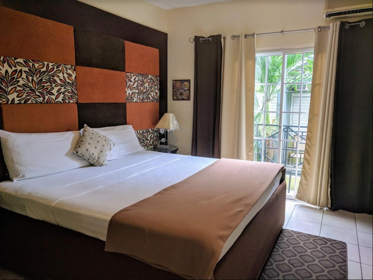 Christar Villas Hotel 킹스톤 외부 사진