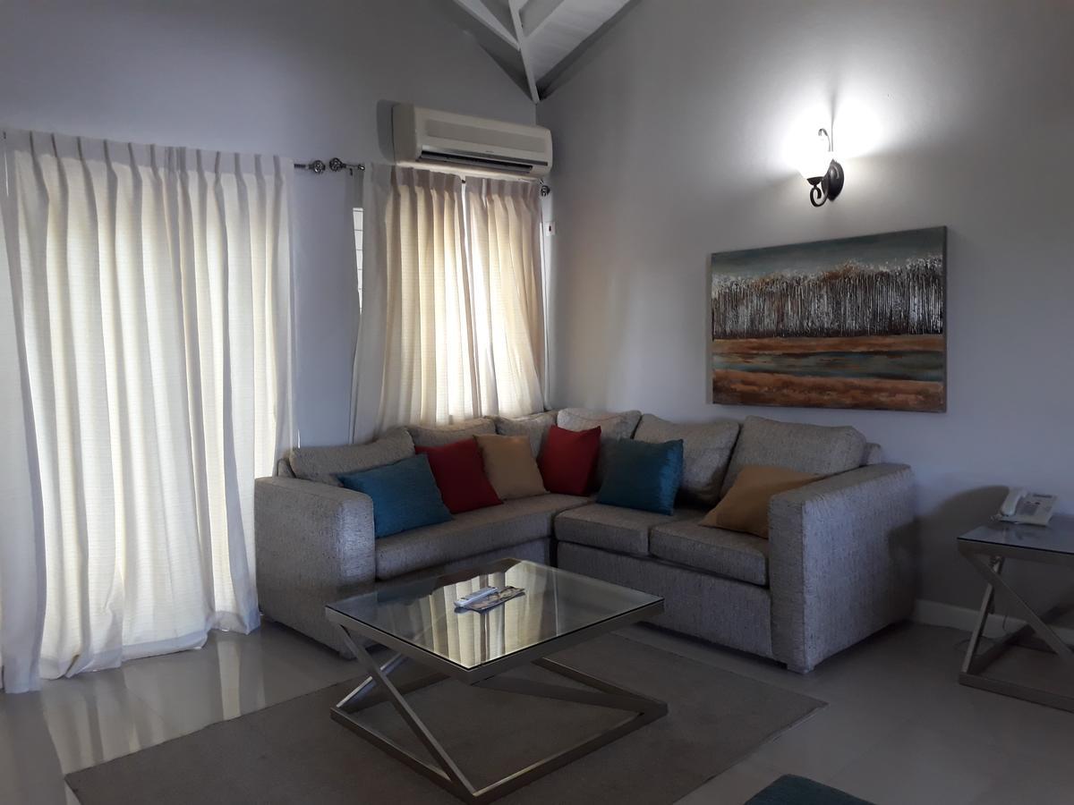Christar Villas Hotel 킹스톤 외부 사진