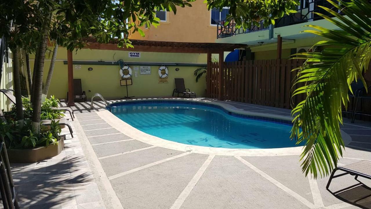 Christar Villas Hotel 킹스톤 외부 사진