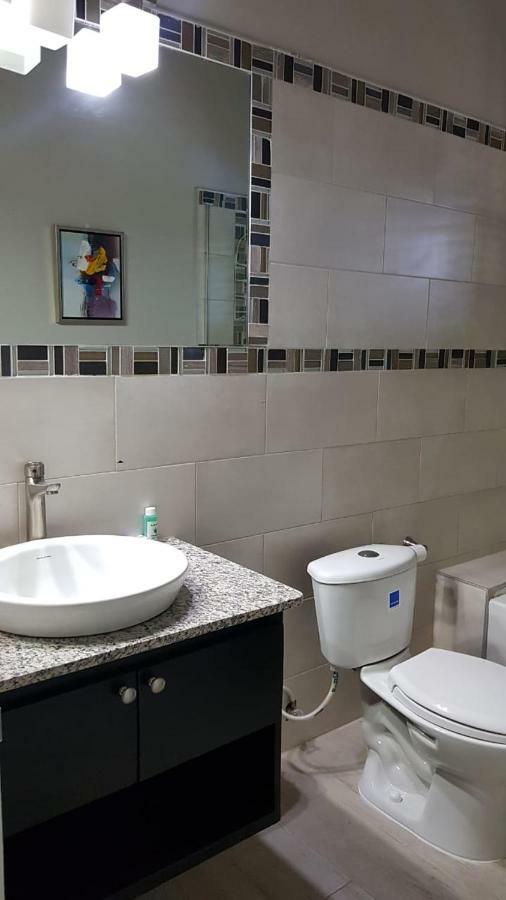 Christar Villas Hotel 킹스톤 외부 사진