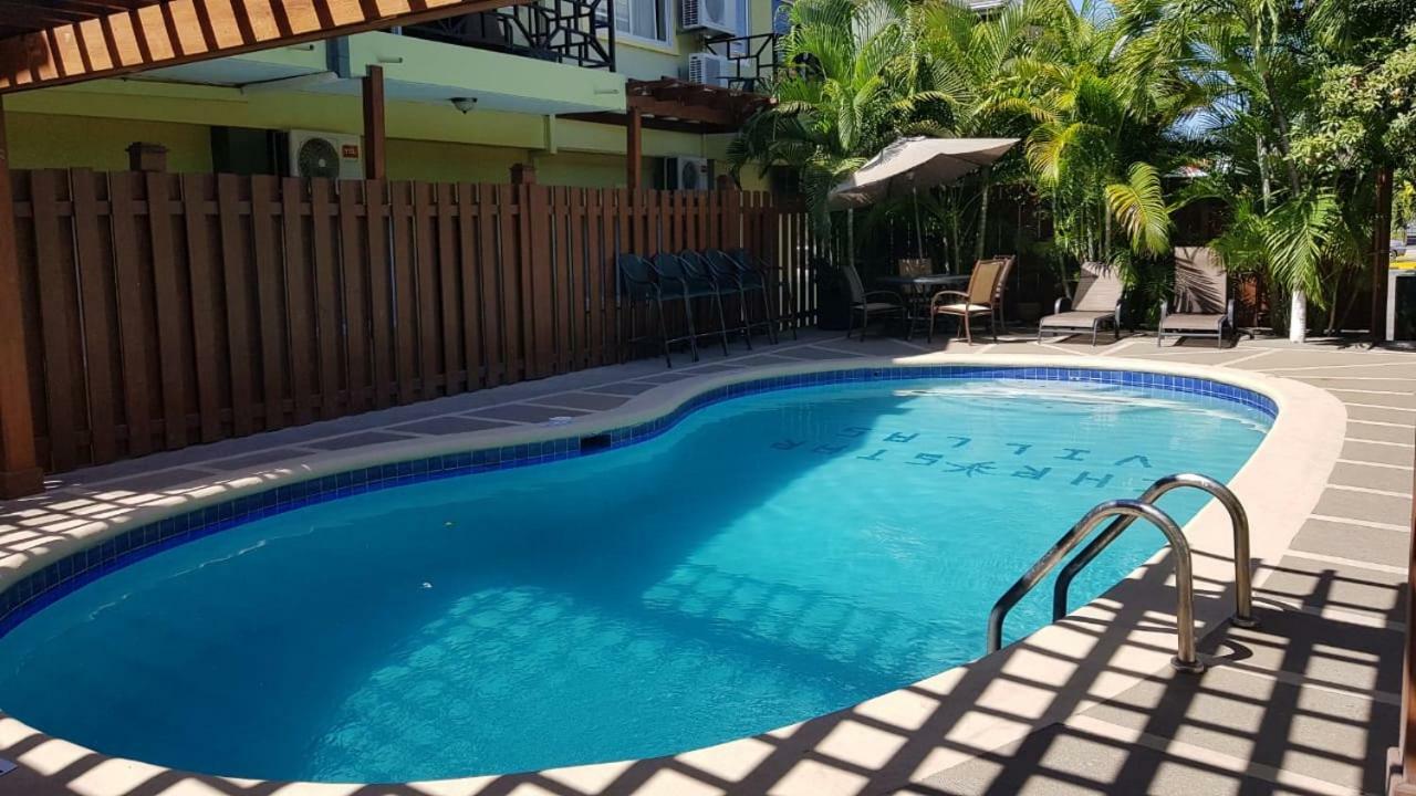 Christar Villas Hotel 킹스톤 외부 사진